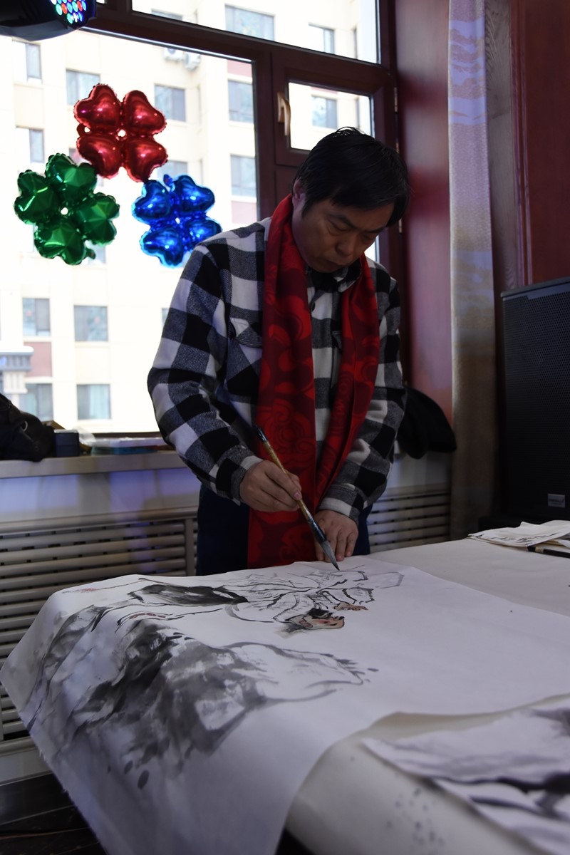 美术家现场绘画.JPG