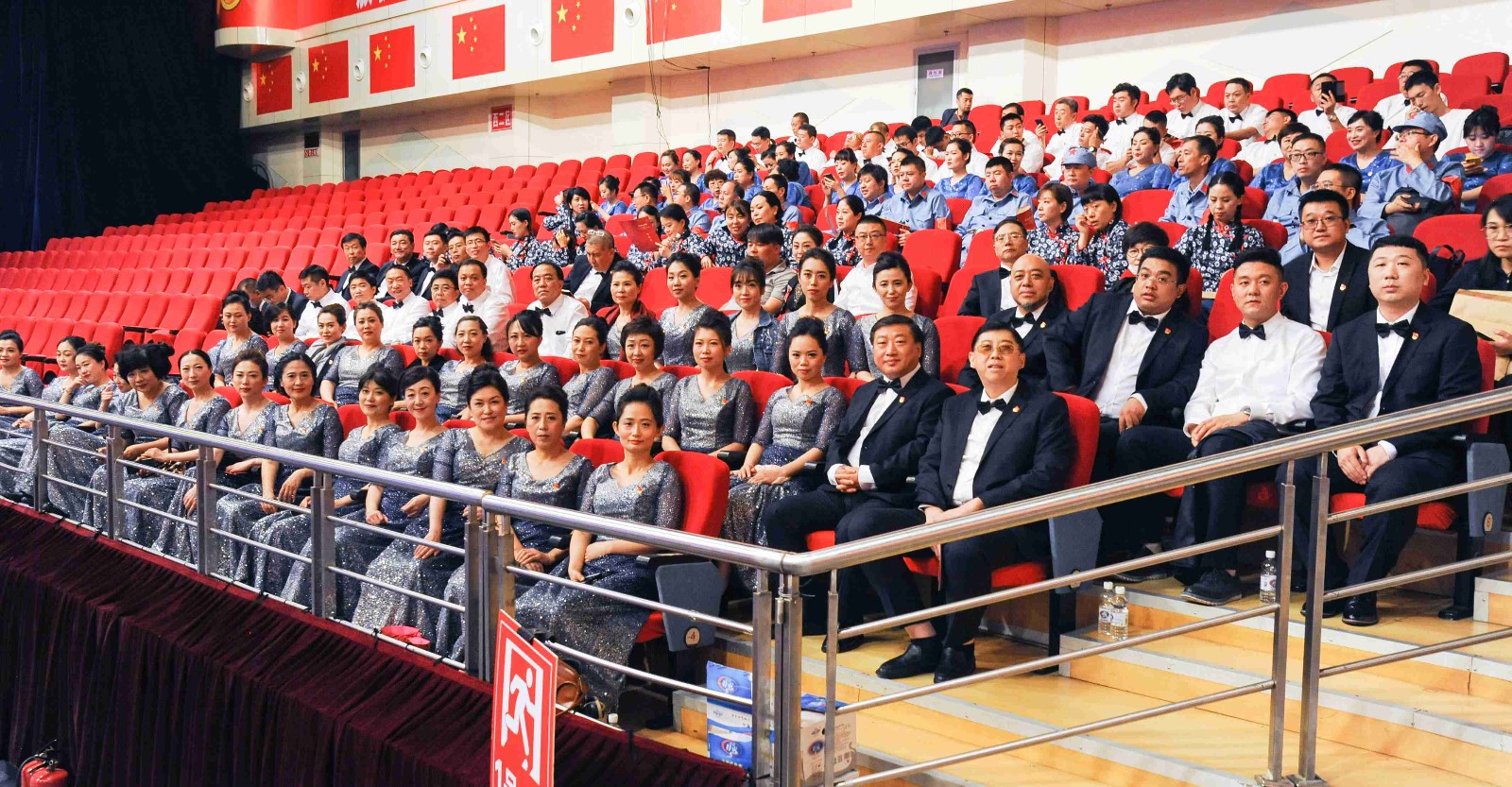 1蓄势待发.jpg 1蓄势待发.jpg