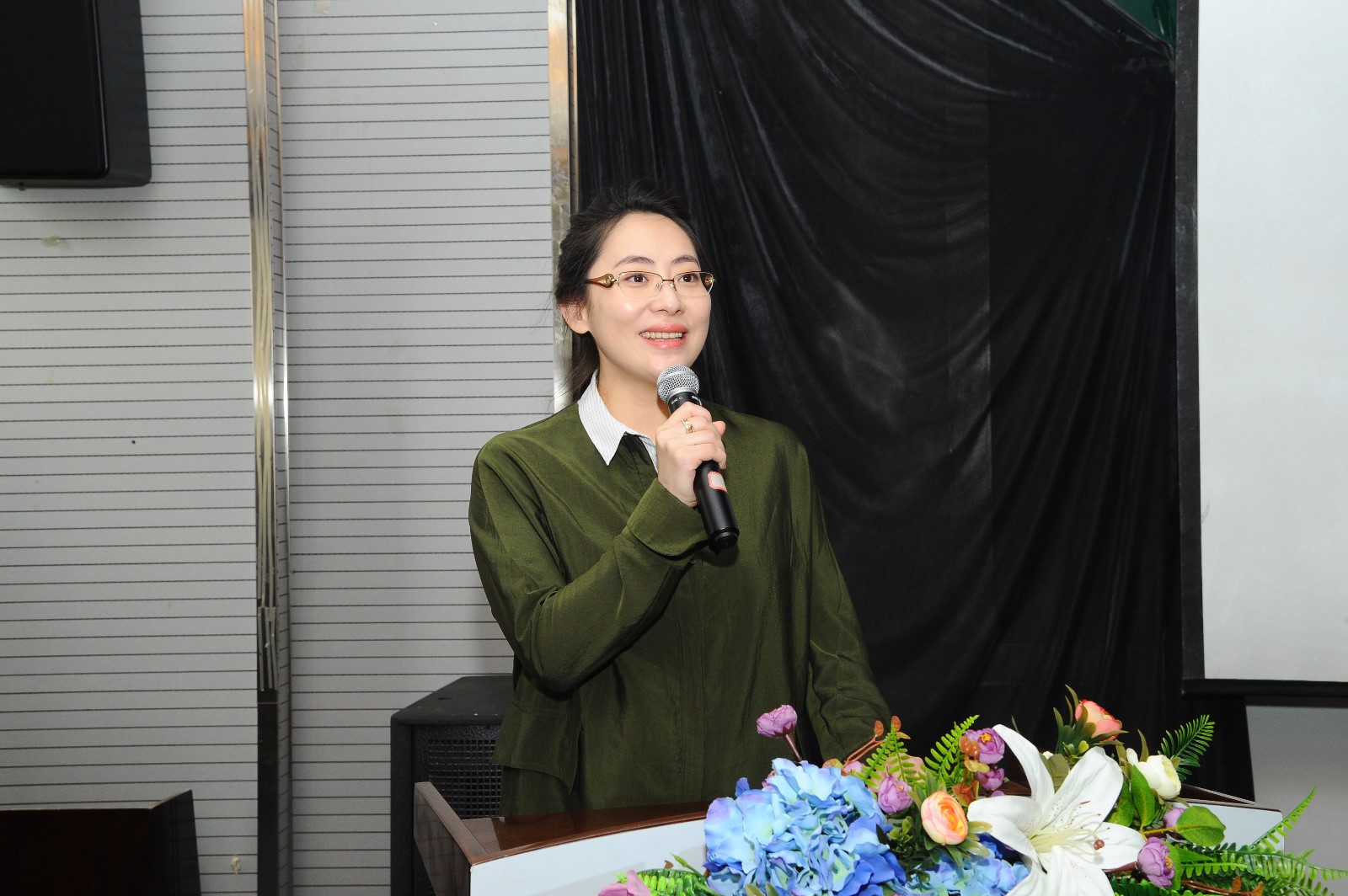 阎菲当选省音协有声语言艺术教育研究会会长.jpg 阎菲当选省音协有声语言艺术教育研究会会长.jpg