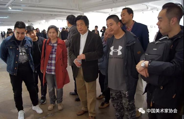 专家组成员赵建成指导创作.jpg 专家组成员赵建成指导创作.jpg