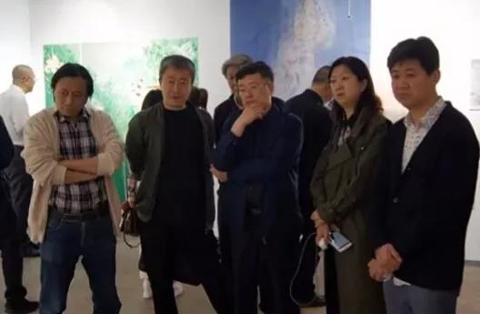 专家组成员邹立颖指导创作.jpg 专家组成员邹立颖指导创作.jpg