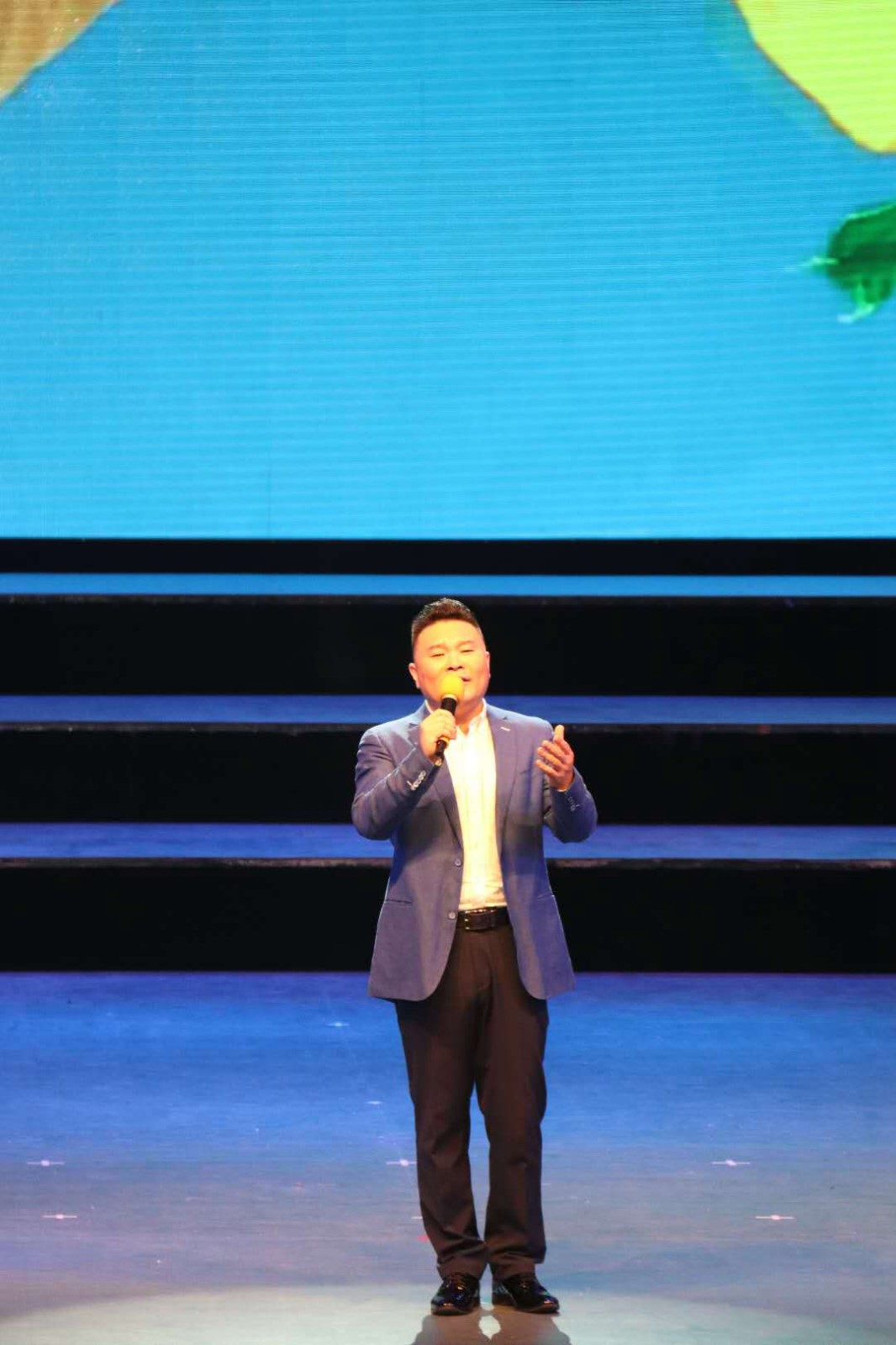 刘臣.jpg 刘臣.jpg