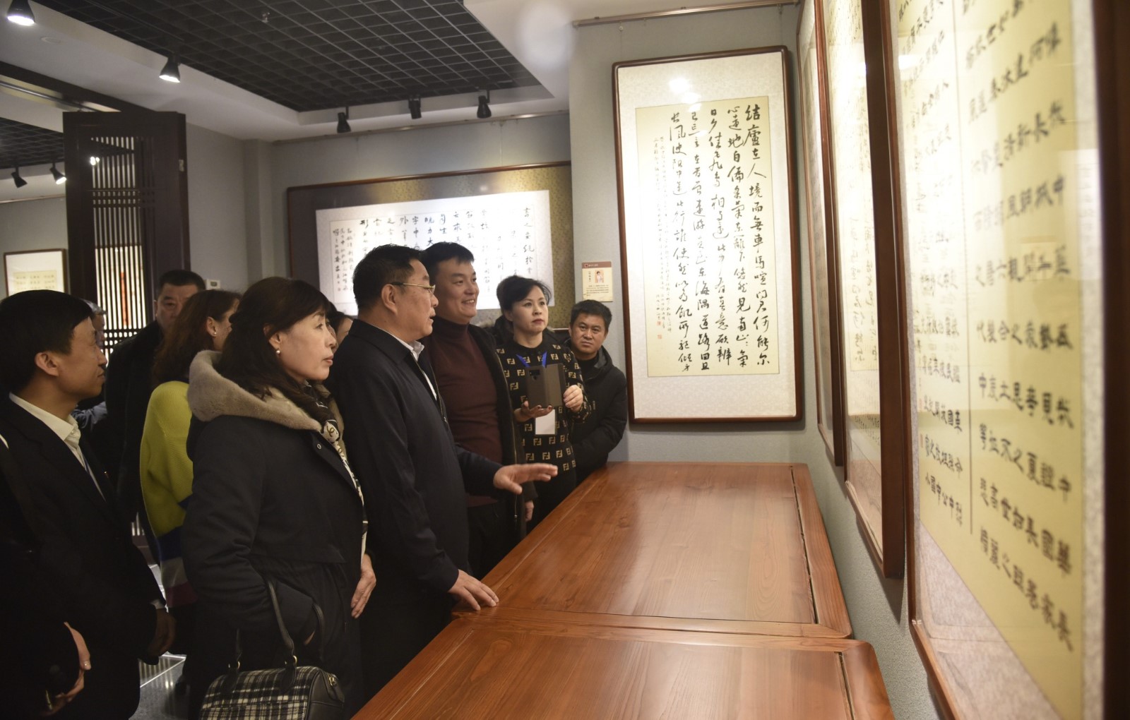 19参观北大荒书院.jpg 19参观北大荒书院.jpg