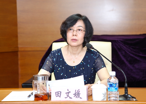 省委宣传部副部长、省文联党组书记田文媛出席会议并讲话.jpg