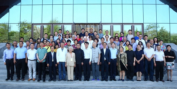 38 大合影.jpg 38 大合影.jpg