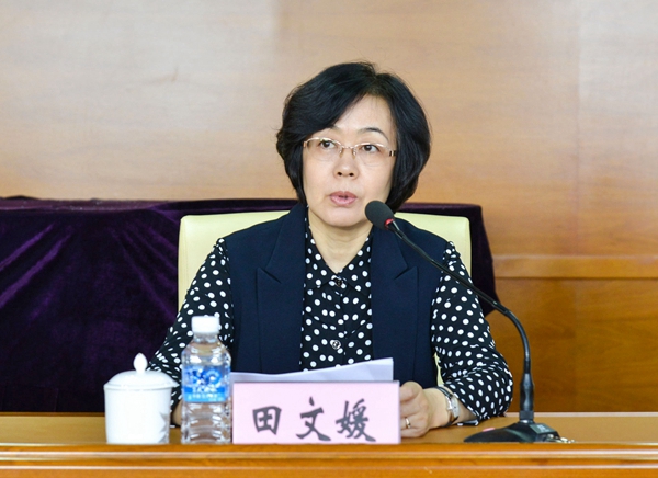 法治建设年田书记.jpg 法治建设年田书记.jpg