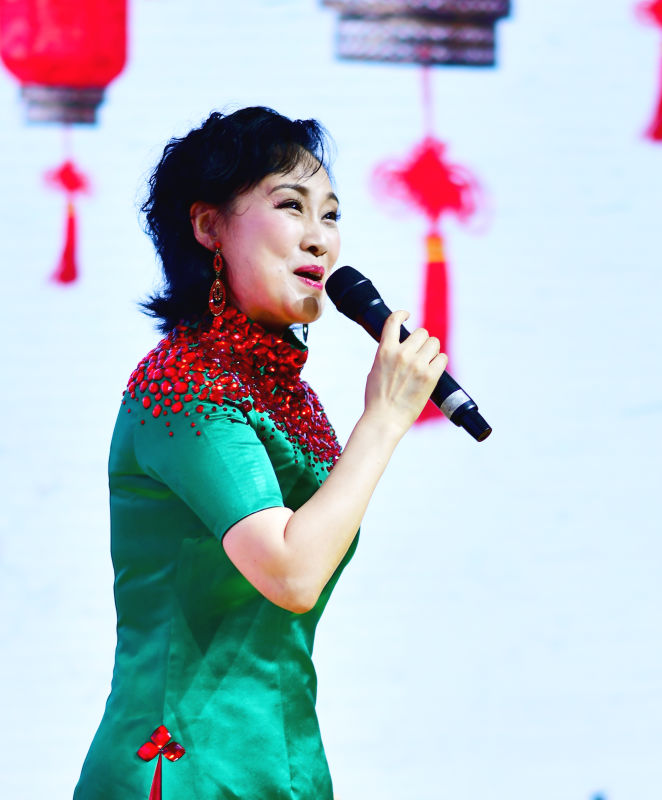 评剧《花为媒》选段 表演者 王向阳.jpg