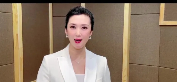 《平安回家》演唱者 马佳.webp.jpg