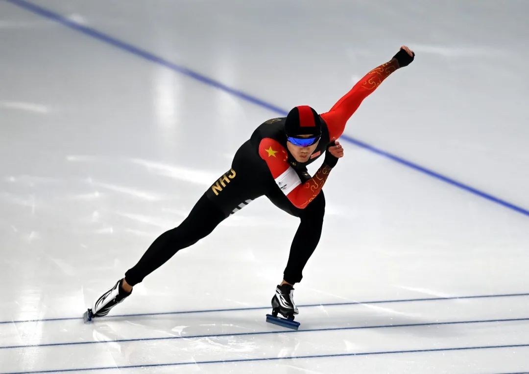 2月12日,在北京冬奥会速度滑冰男子500米的比赛中,我省运动员高亭宇获得冠军.jpg