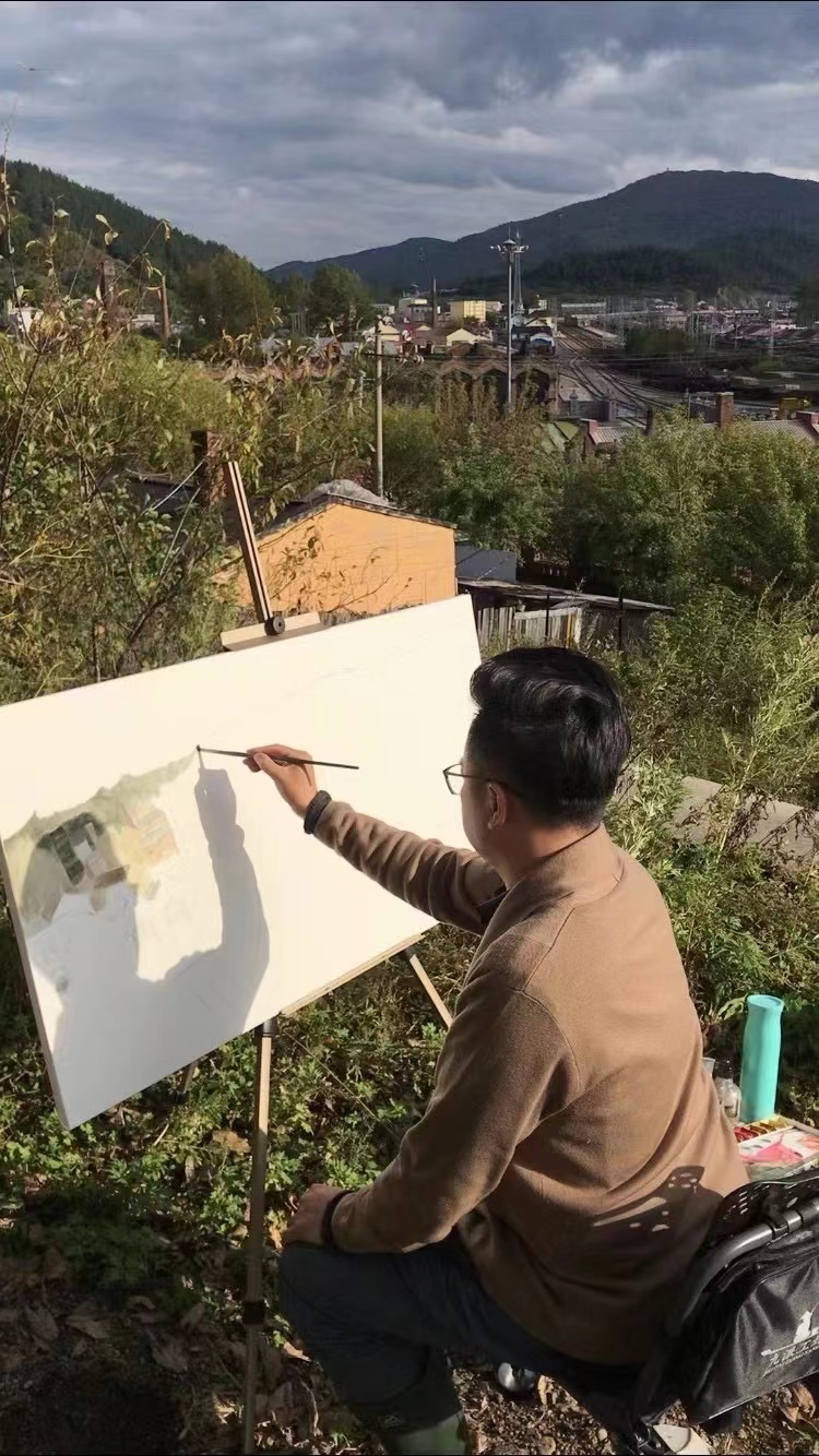 谭崑.jpg 谭崑.jpg