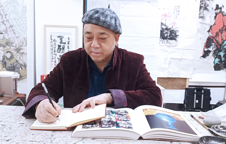 省美术家协会负责人  石正军.png