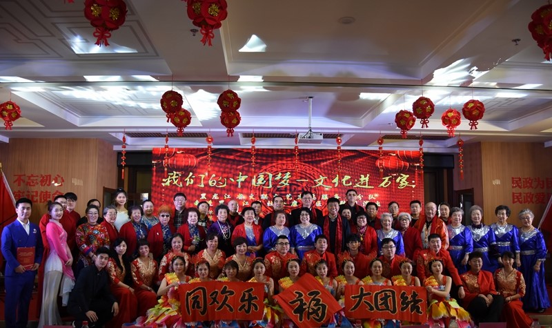 演职人员合影.JPG
