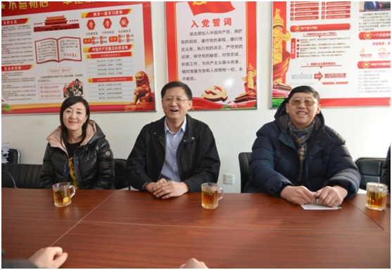 座谈会1.jpg