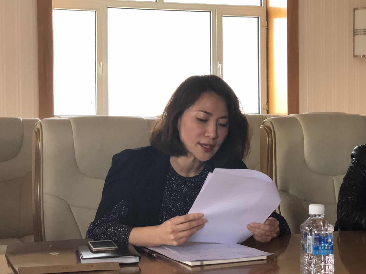 王莹.jpg