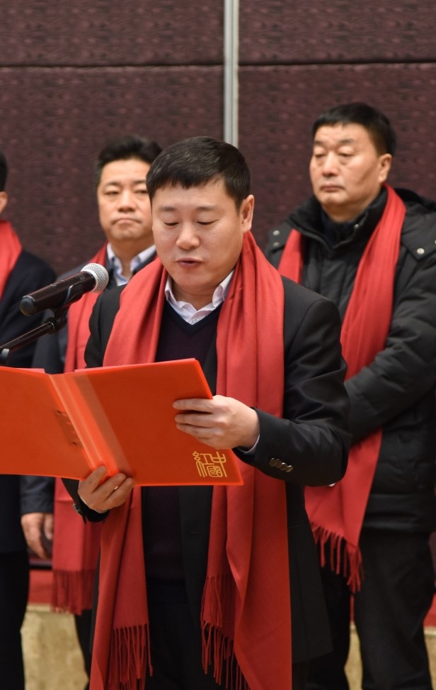 7裴志辉主持启动仪式.jpg