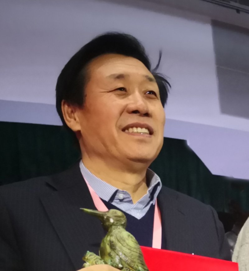 索久林个人照.jpg
