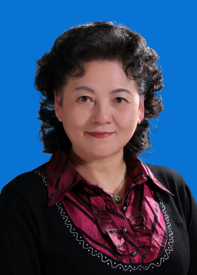 何新力1.jpg