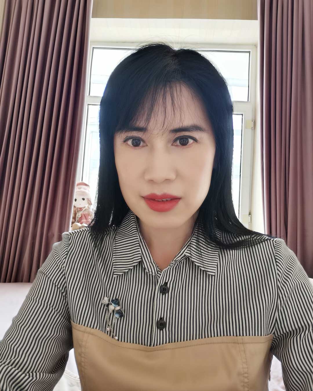 毛丽娟.jpg