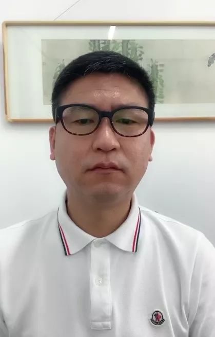 孟德鸿｜中国美协会员，齐齐哈尔市美协秘书长，齐齐哈尔大学美术与艺术设计学院副院长.webp.jpg