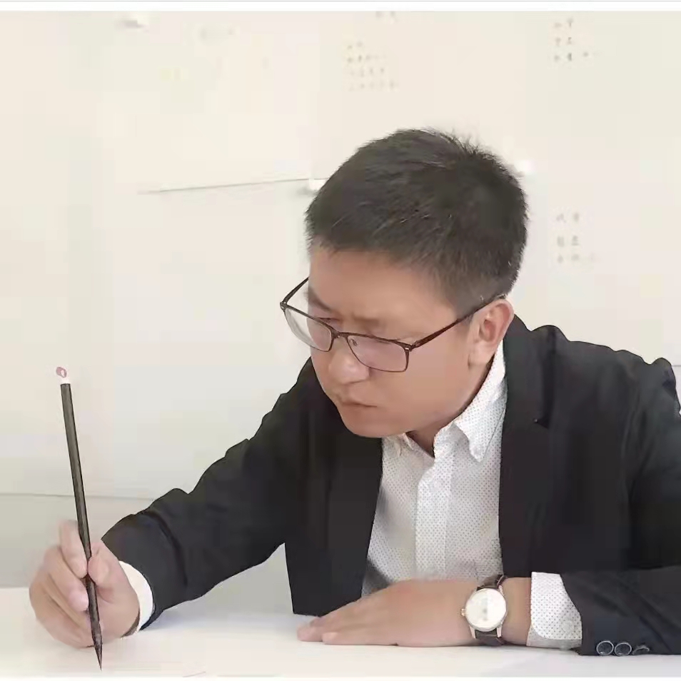 孟德鸿.jpg