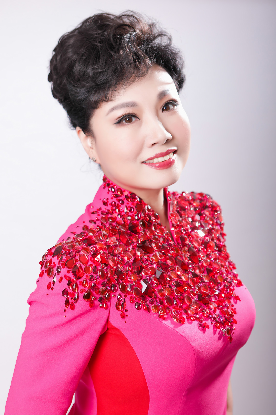 黄华丽小.jpg