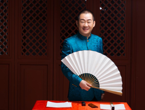 刘彤.png