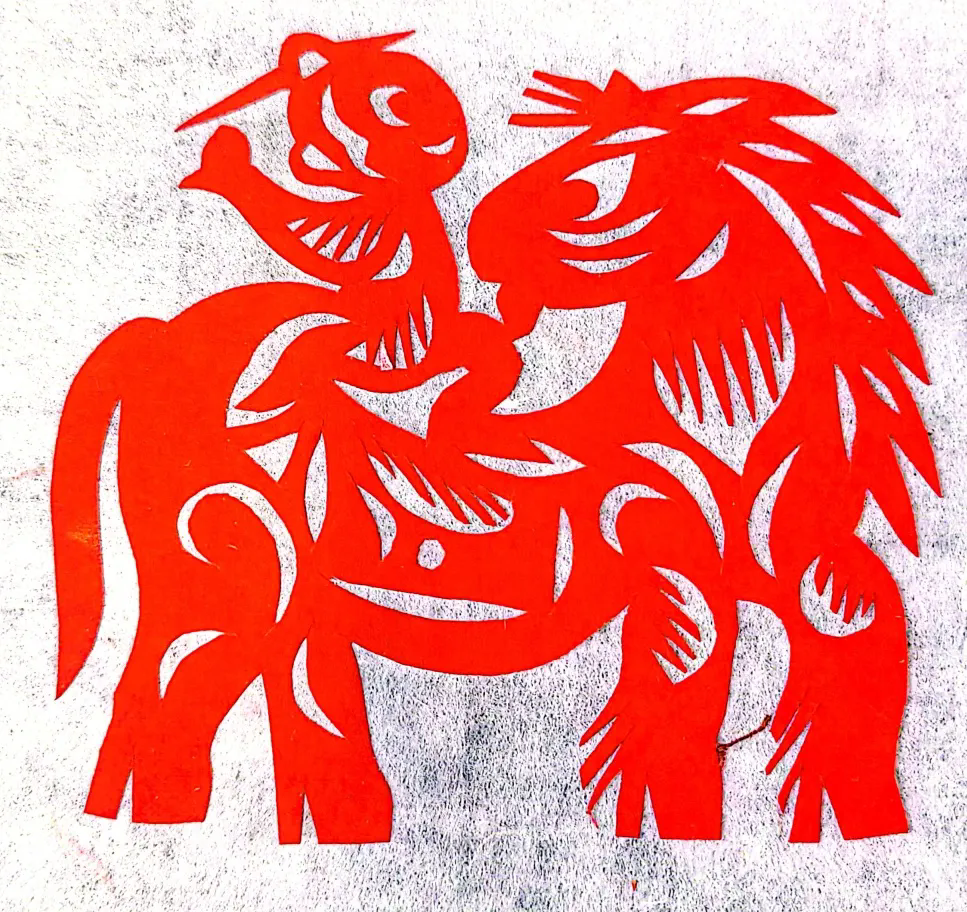 董迎秋《马年大吉》(剪纸).webp.png
